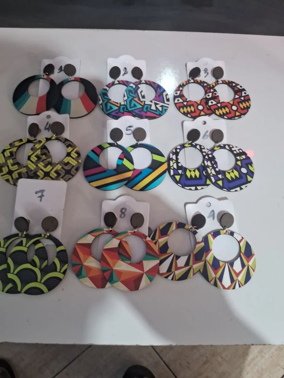 Brinco círculo vazado afro. - Foto 2