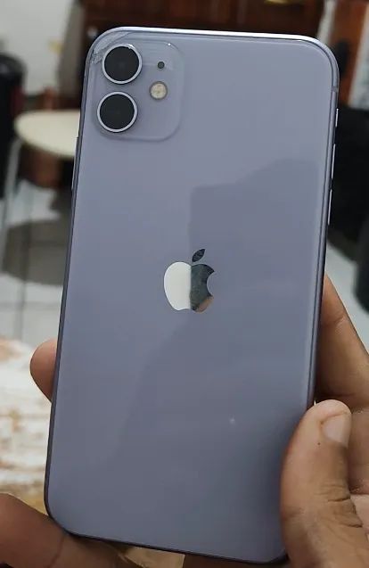iPhone 11