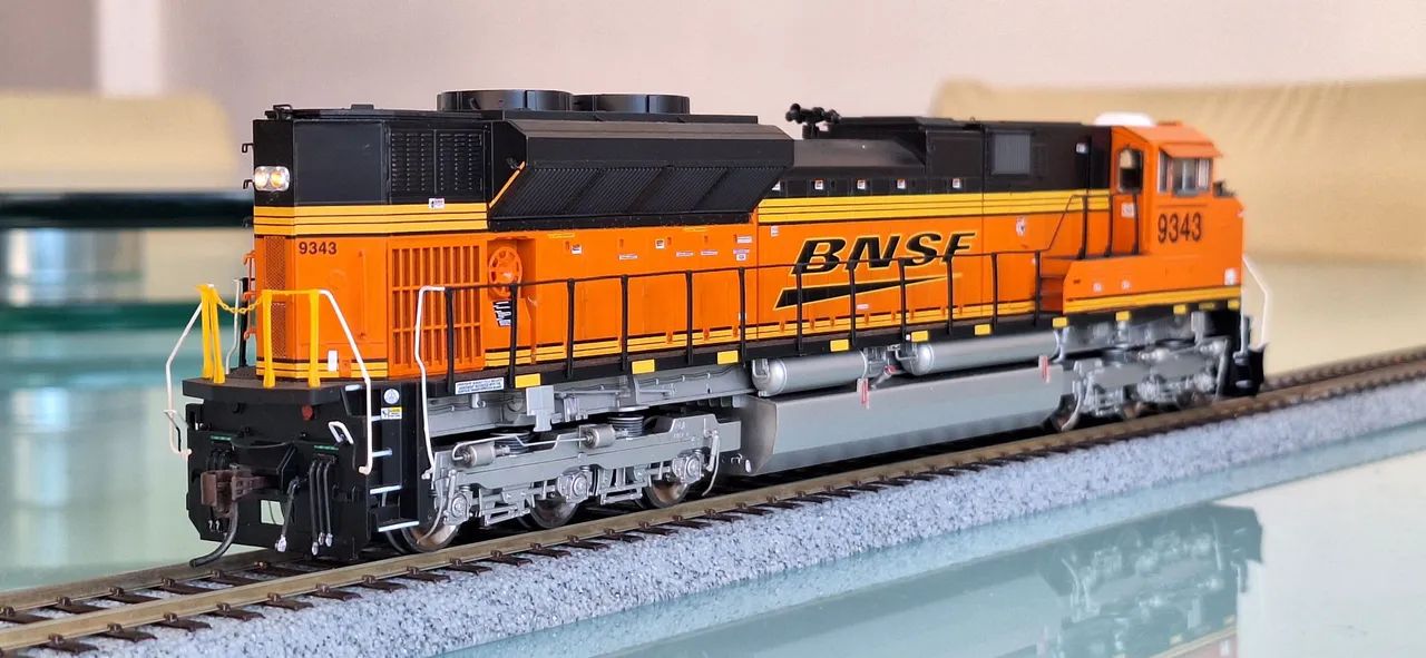 Locomotiva HO SD70Ace com DCC e SOM TSUNAMI 1. - Foto 4