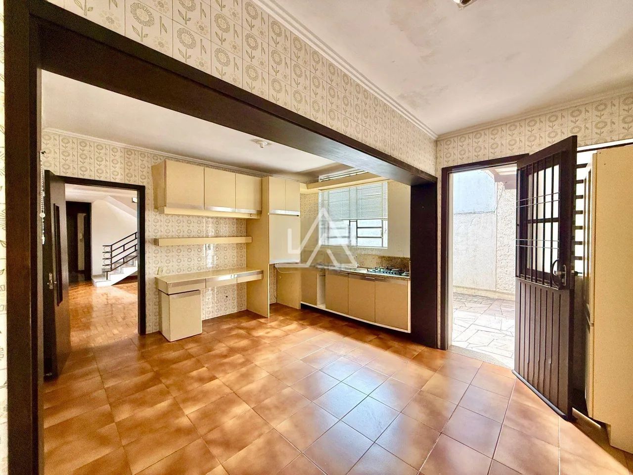 CASA COMERCIAL COM 5 DORMITÓRIOS - Foto 2