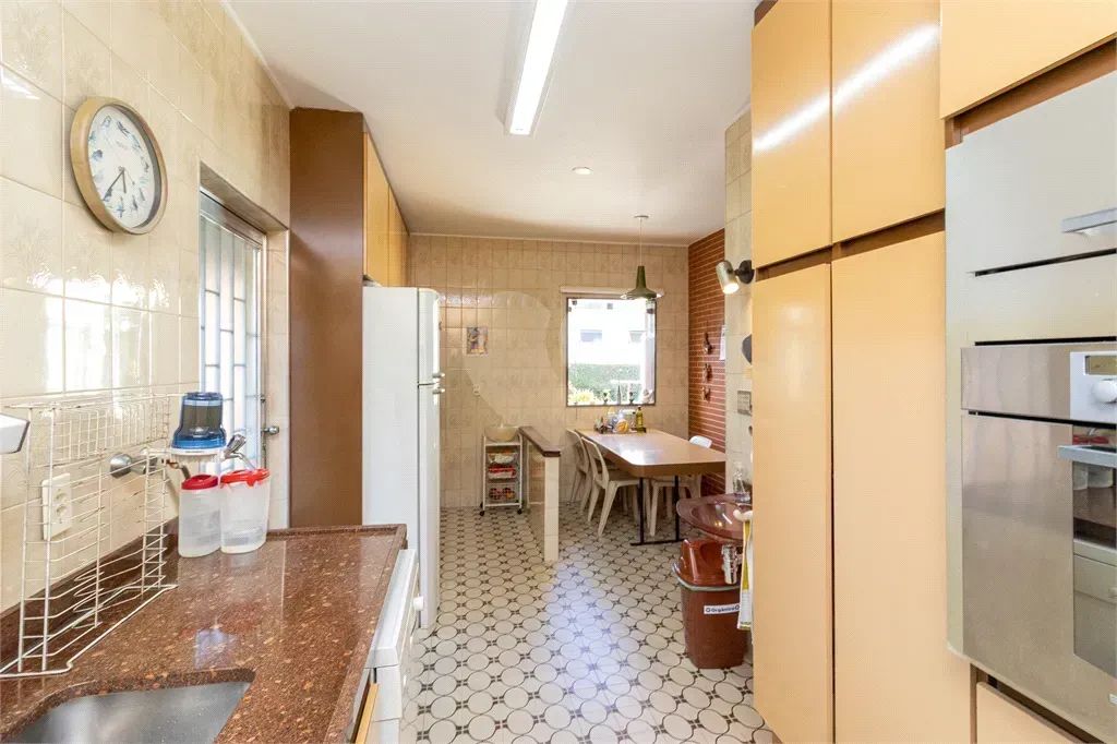 Casa térrea à venda no Alto da Lapa  Ampla, versátil e perfeita para famílias grandes ou p - Foto 17