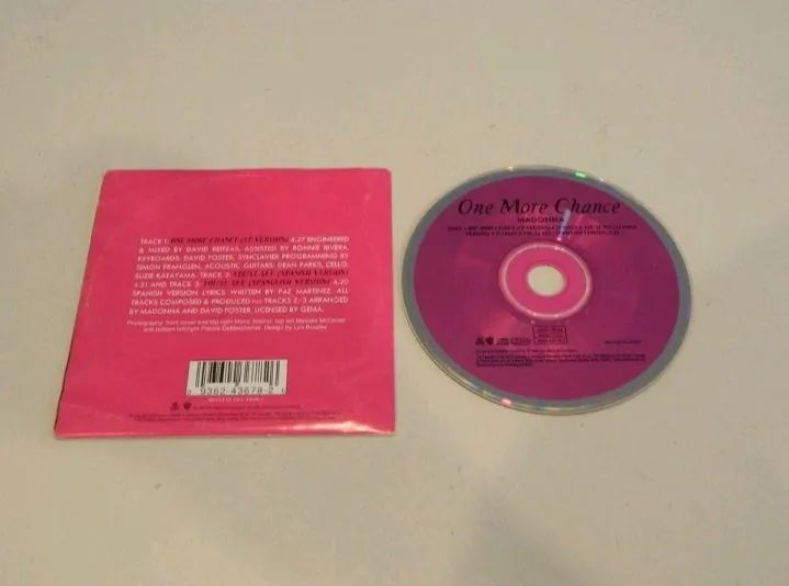 Madonna CD Single Importado UK Edition One More Chance com Pôster  - Foto 3