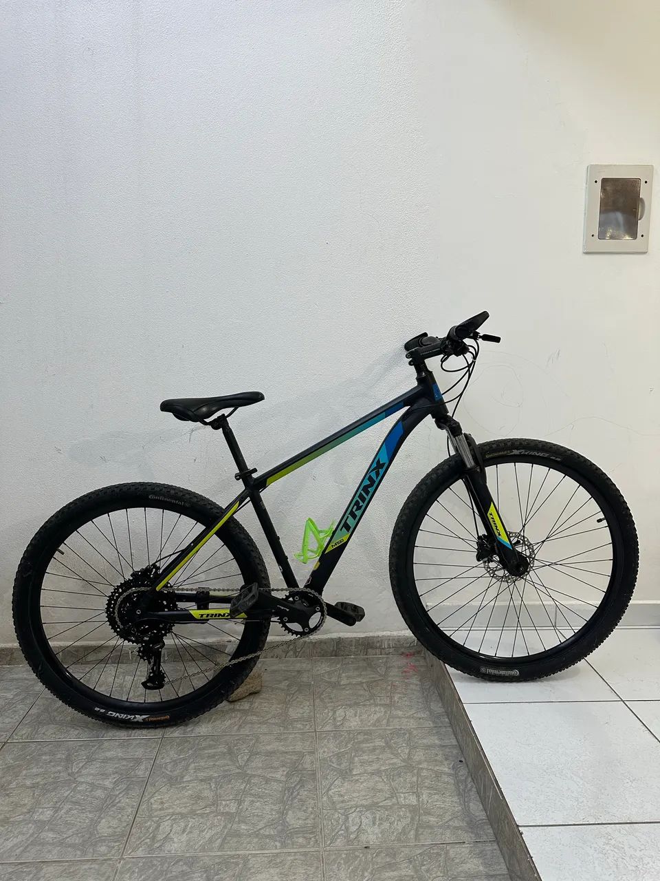Bicicleta Trinx M100 pro