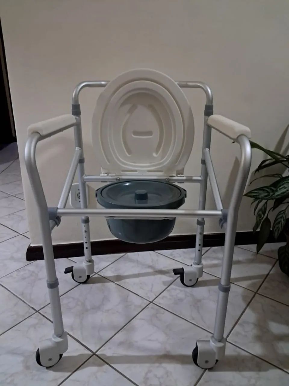 Cadeira de banho Nova - Foto 2