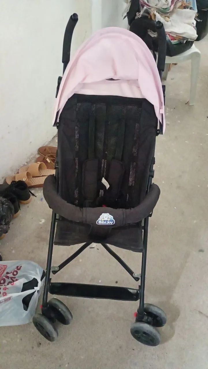Vendo carrinho de bebê
