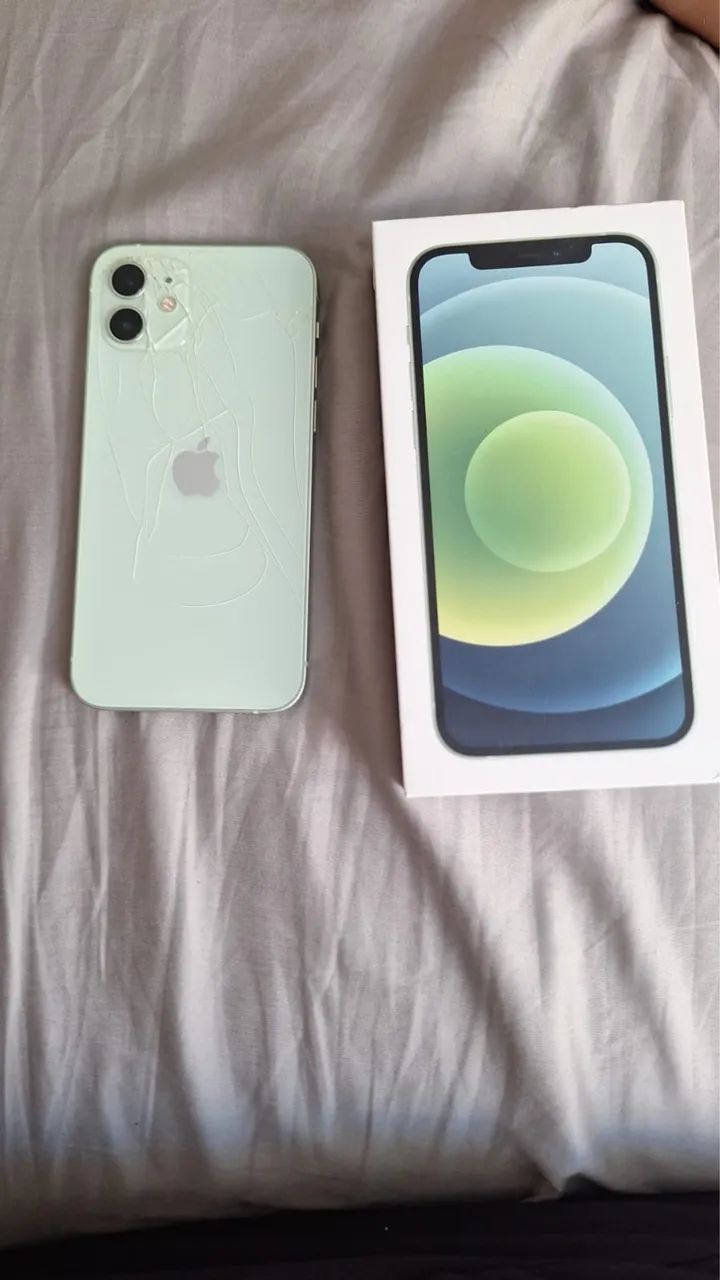 iPhone 12, 128gb traseira quebrada, funciona perfeitamente com nota fiscal, caixa e cabo