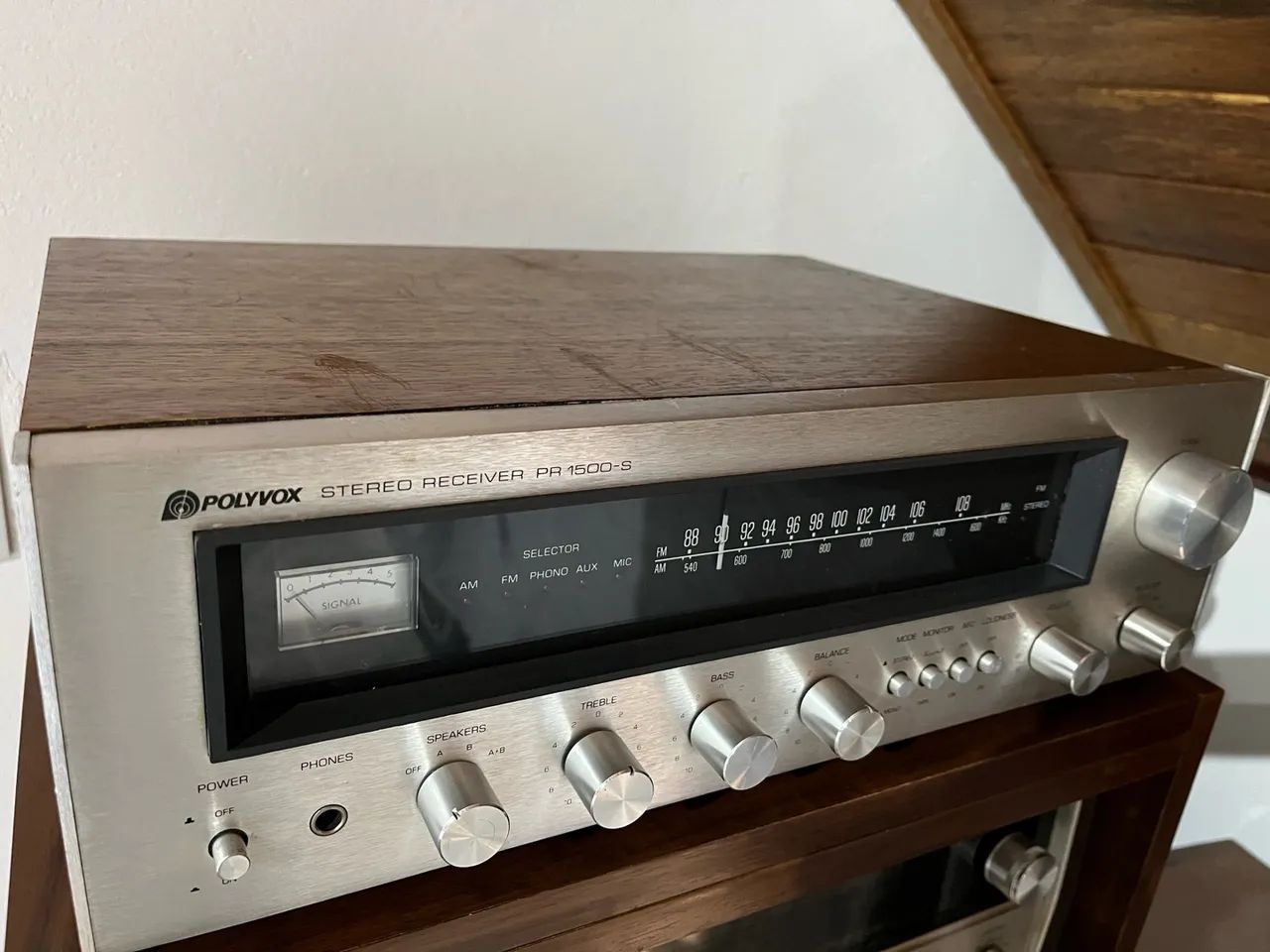Receiver Polyvox PR1500s