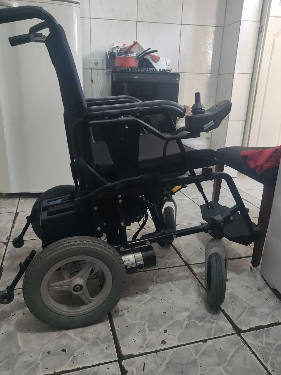 Cadeira de Rodas Motorizada Freedom Compact - Foto 2