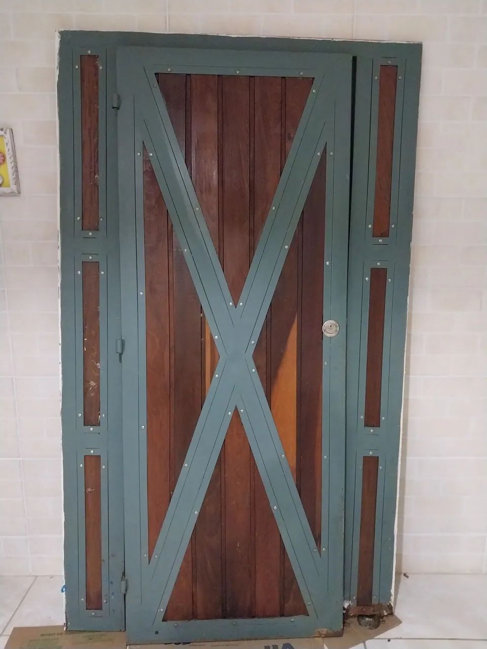 Porta Rústica em Ferro e Madeira Angelim 