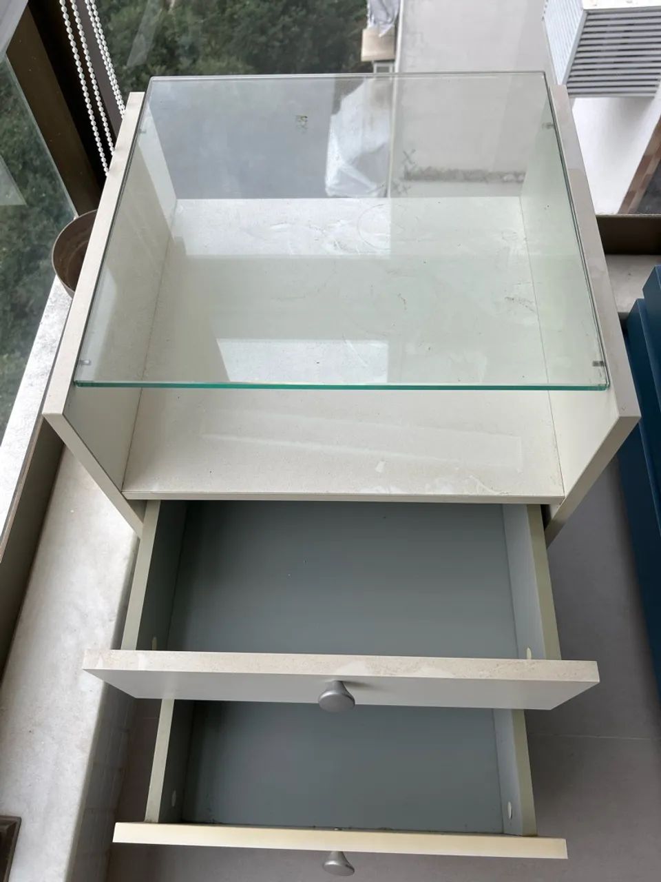 Mesa de cabeceira branca  - Foto 2