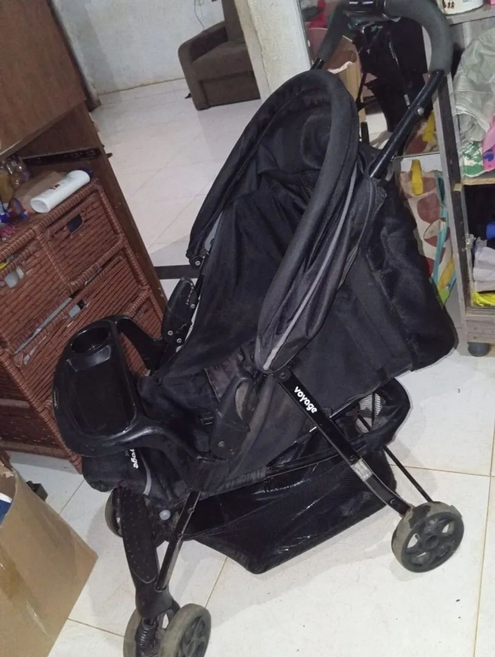 Carrinho de bebê e Ninho