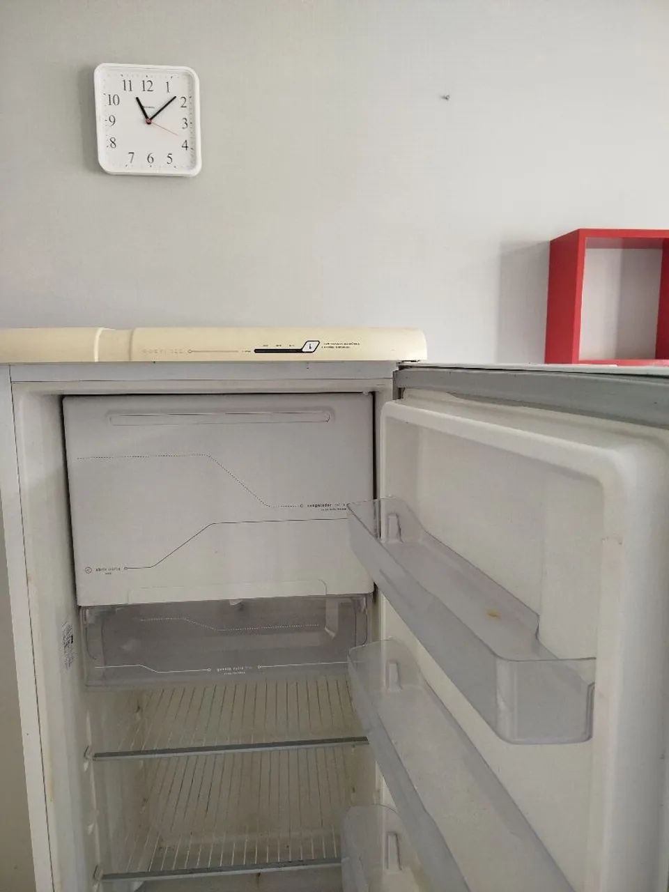 Vendo geladeira Electrolux  - Foto 2