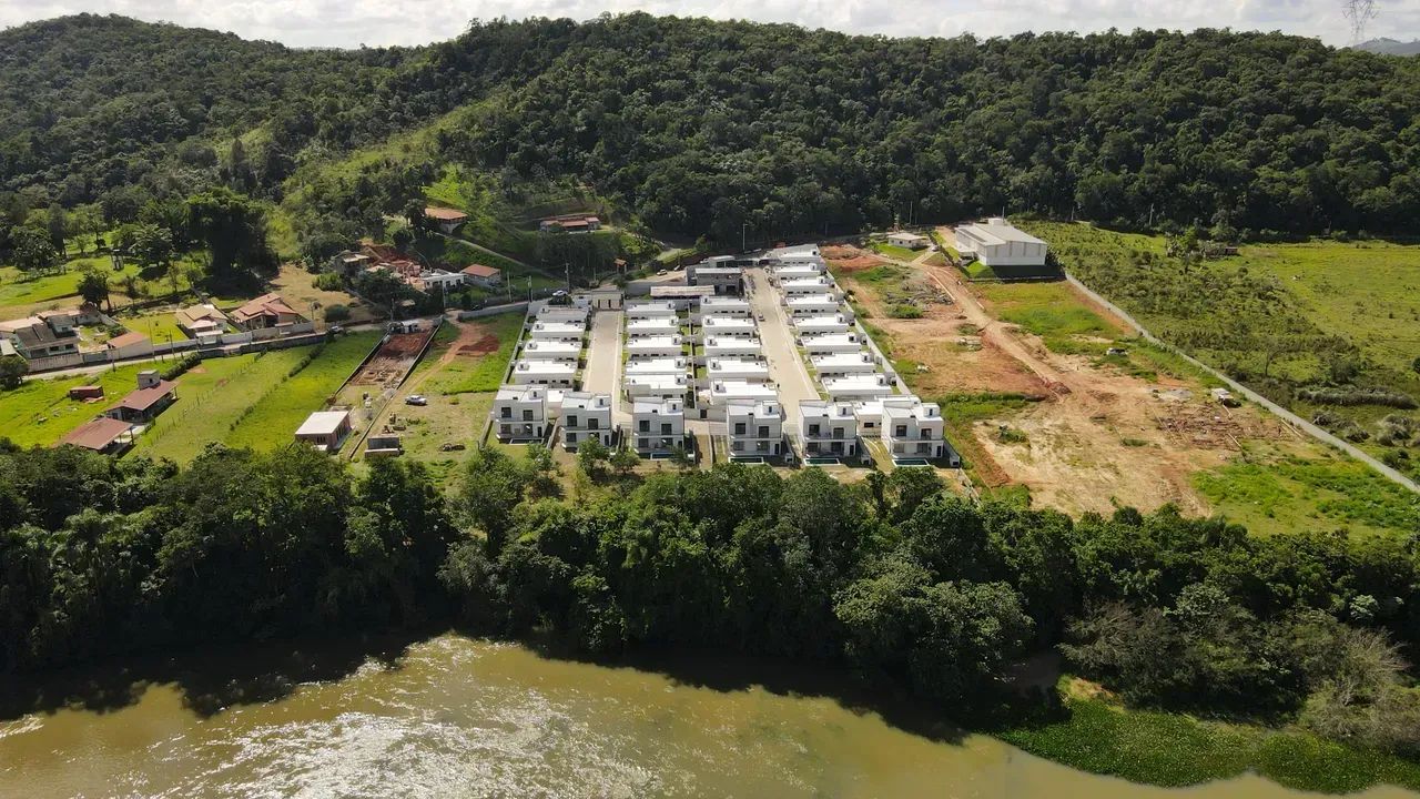 CASA TÉRREA NOVA DENTRO DE CONDOMÍNIO COM 3 SUITES. - Foto 3