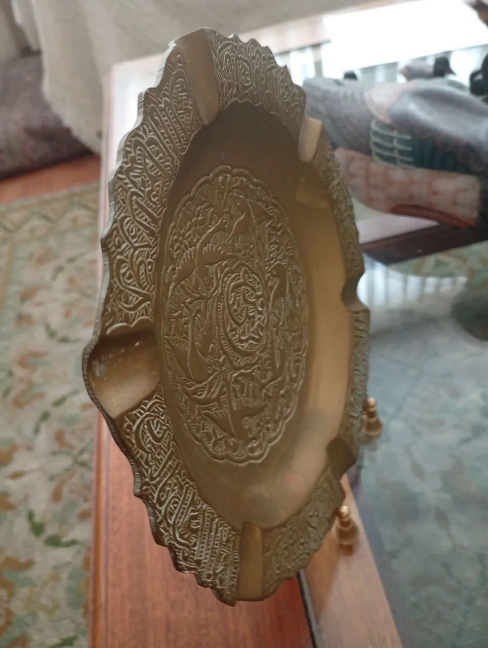 Cinzeiro de bronze vintage importado com tripé  - Foto 4