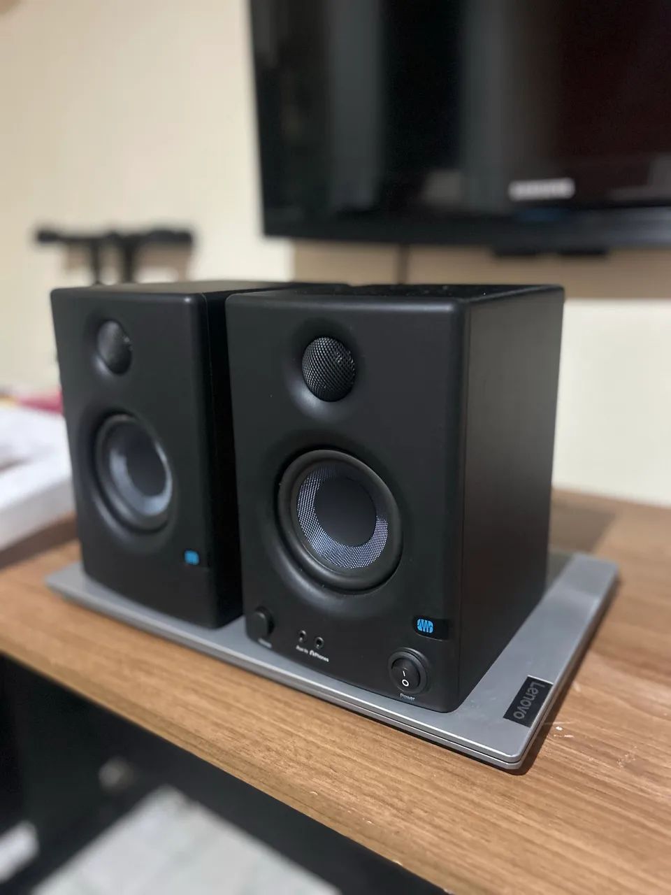 monitores de referência presonus eris e3.5 - Foto 4
