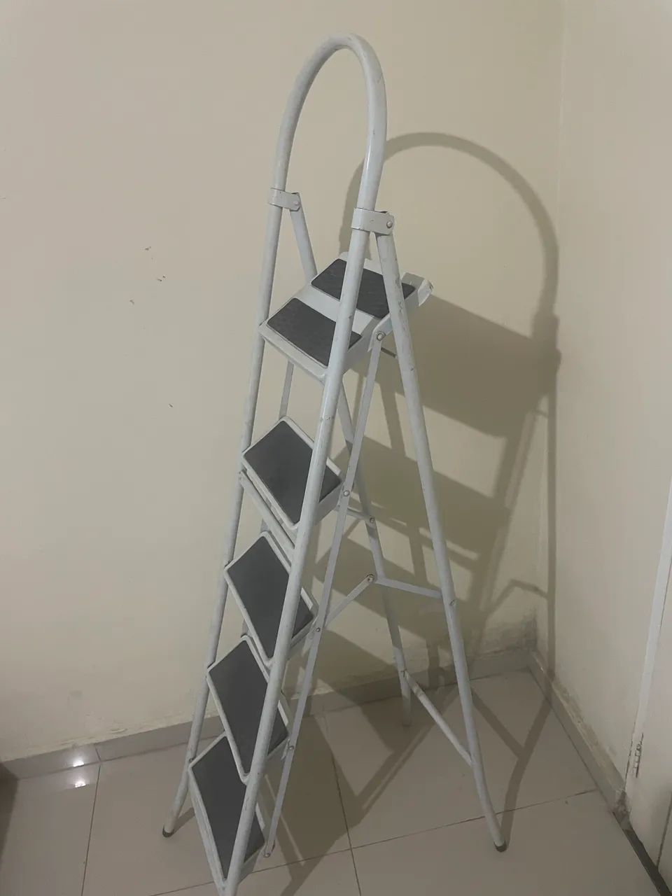 Escada - Foto 2