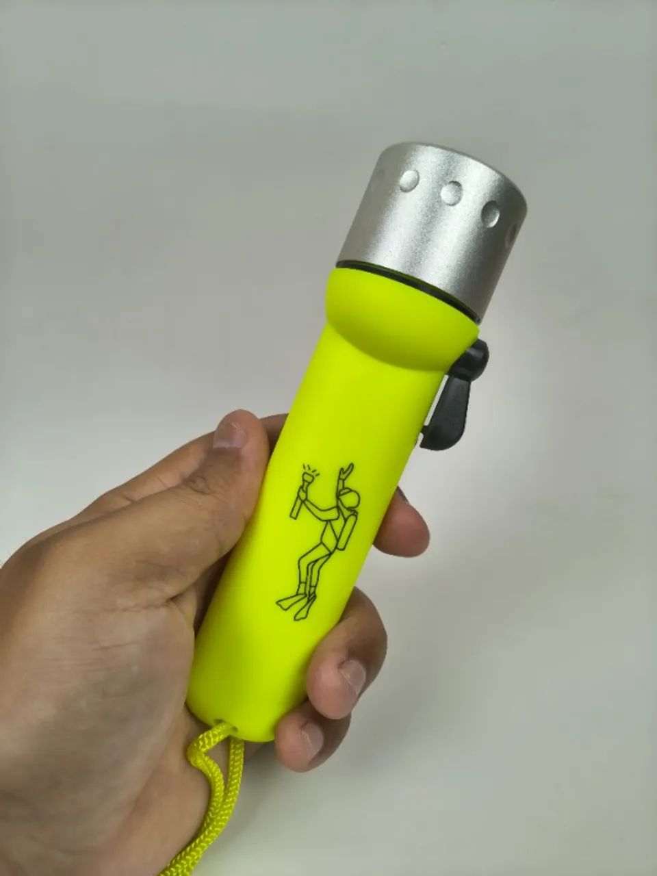 Lanterna de Mergulho Led 180 Lumens Á Prova D'água Super Potente - Pronta Entrega - Foto 2