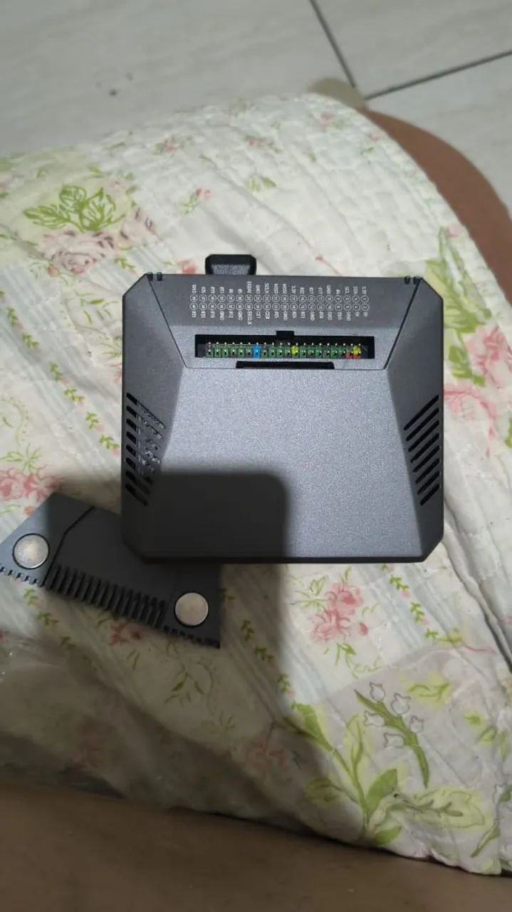 RASPBERRY PI 8GB COM CASE ARGON M.2 de 1TB