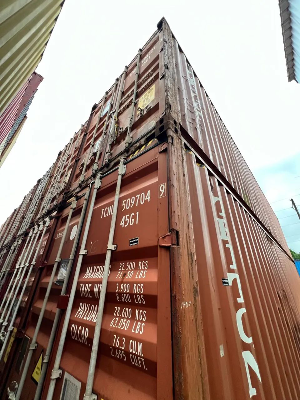Container de cia marítima 