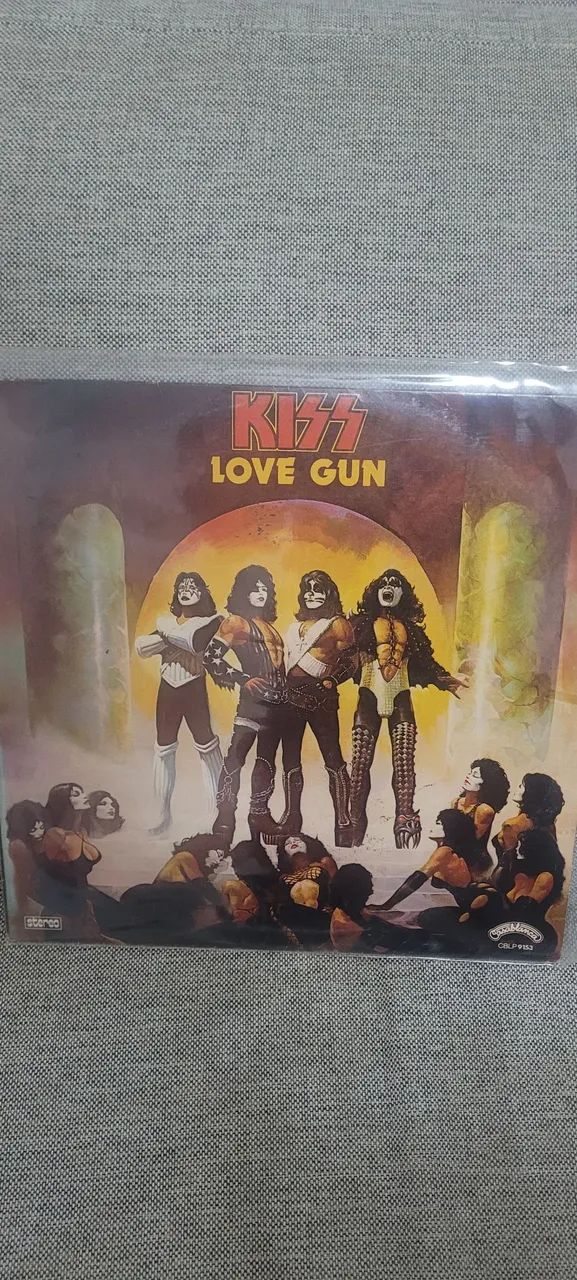 LP KISS 