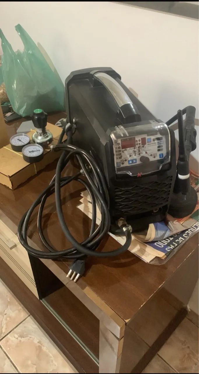 Máquina de solda pra barras de protocolo em titânio