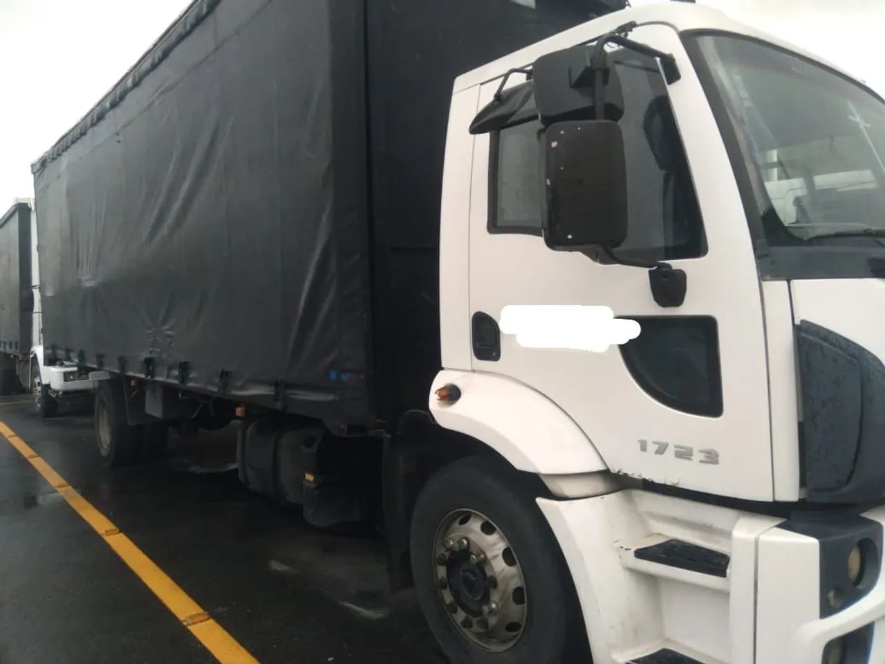 Ford cargo. 17 23.  No chassi  ano 2013.    - Foto 3