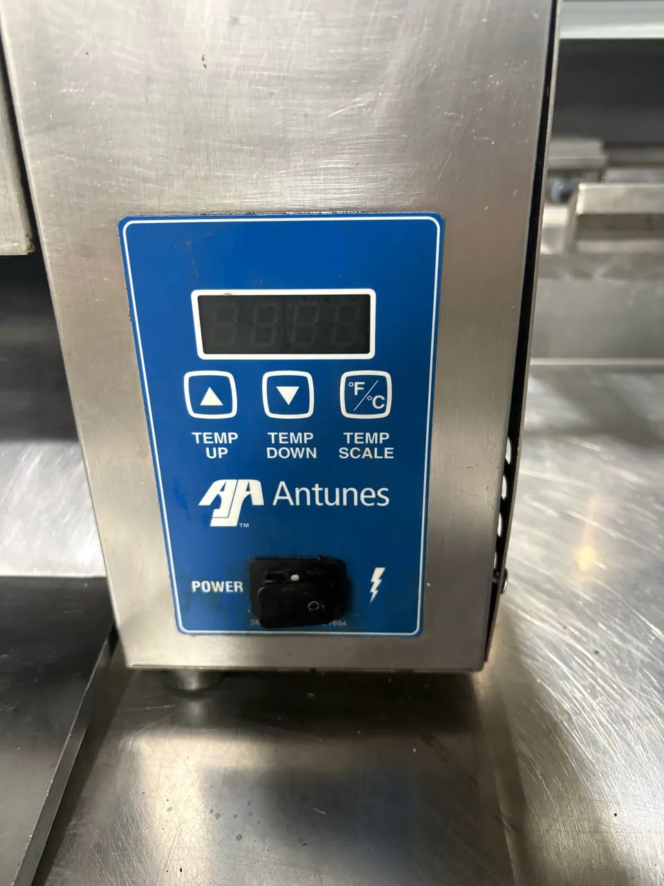 Tostador Industrial Vertical Antunes VCT-2000CV - Foto 3