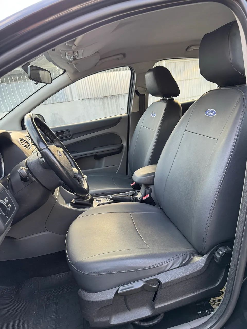 Ford Focus 1.6 S/SE/SE Plus Flex 8V/16V 5p, foto 8 de 18