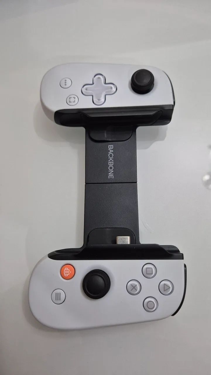 Backbone One Playstation Edition USB-C White 2ª Geração - NA