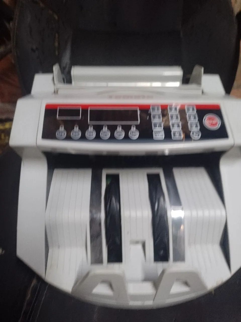 Máquina de contar dinheiro funcionando perfeitamente  - Foto 2
