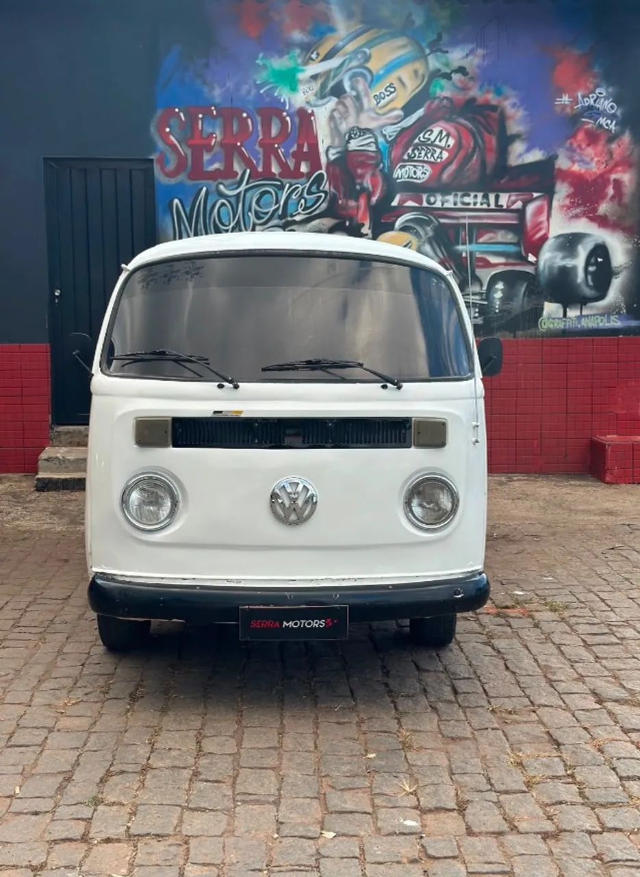 Volkswagen Kombi Standard/ Luxo/ Serie Prata 1985