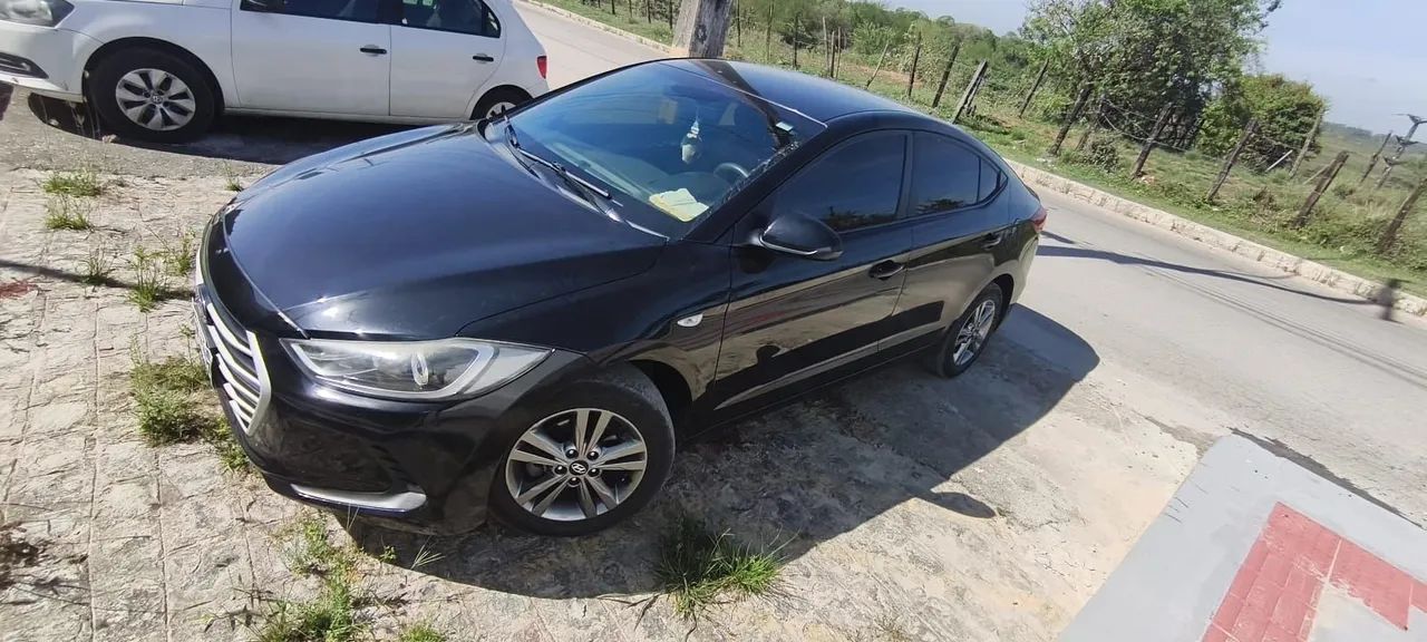 Hyundai Elantra 2.0 16V Flex Aut. 2017 - Foto 2