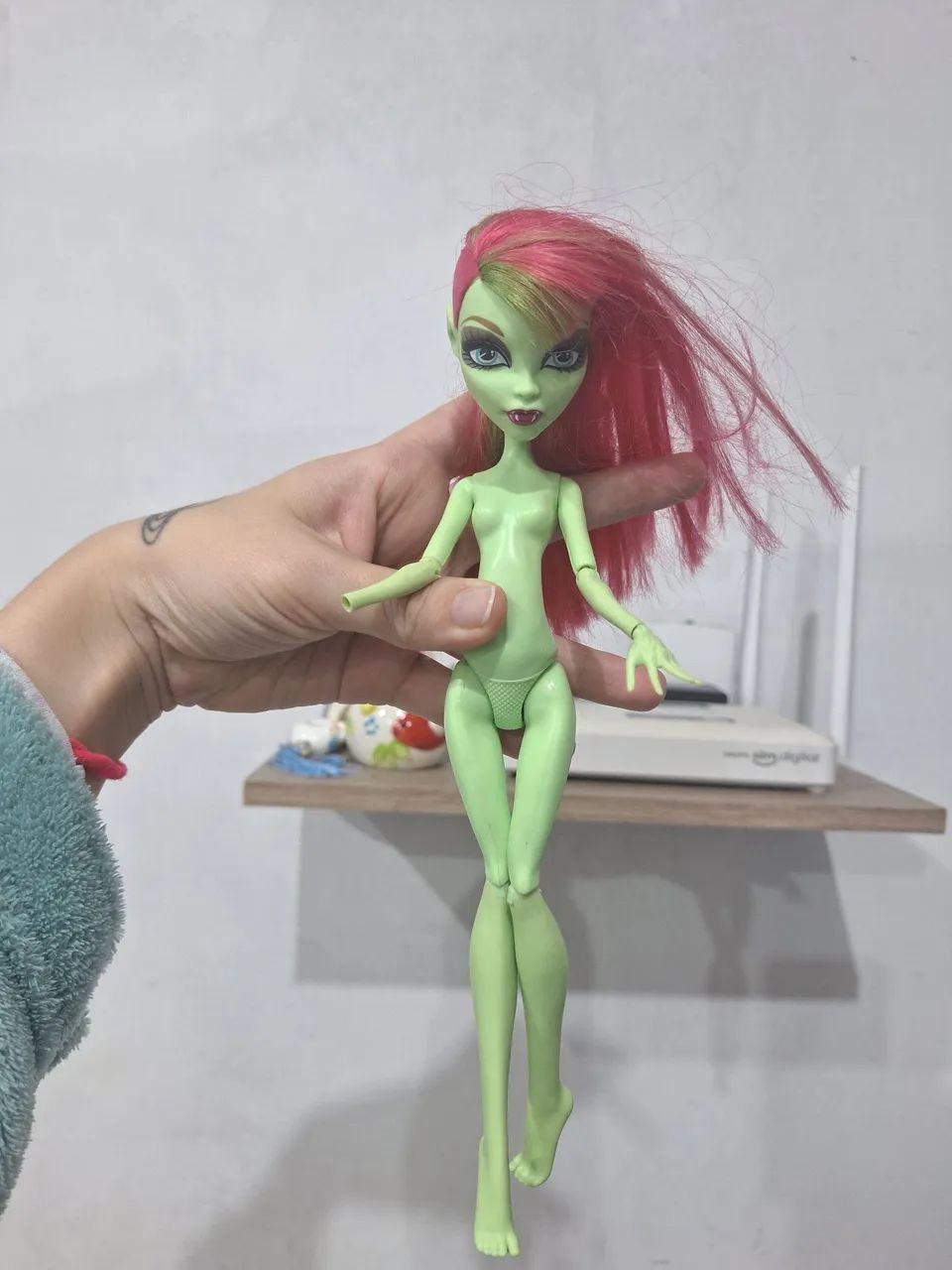 Boneca Vênus Monster high G1 MH sucata
