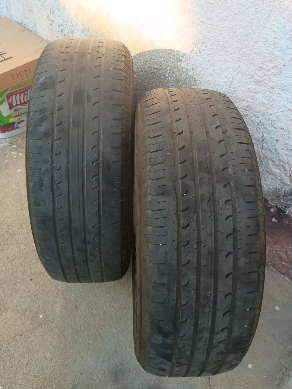 PNEU GOODYEAR 215/60 R17