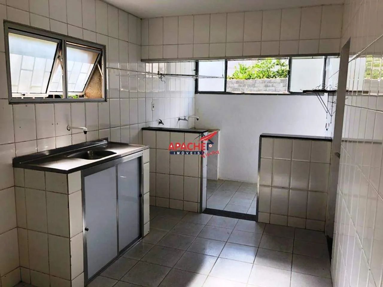 Apartamento com 2 quartos no Ramos, 5 minutos do centro! Ótimo para locação. - Foto 4