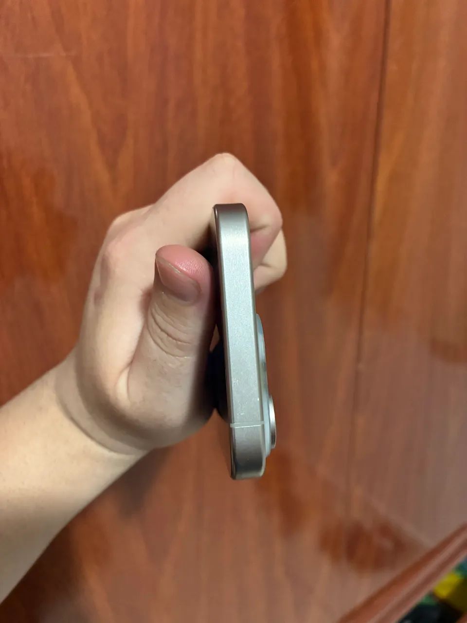 iPhone 15 Pro 256gb muito conservado - Foto 3