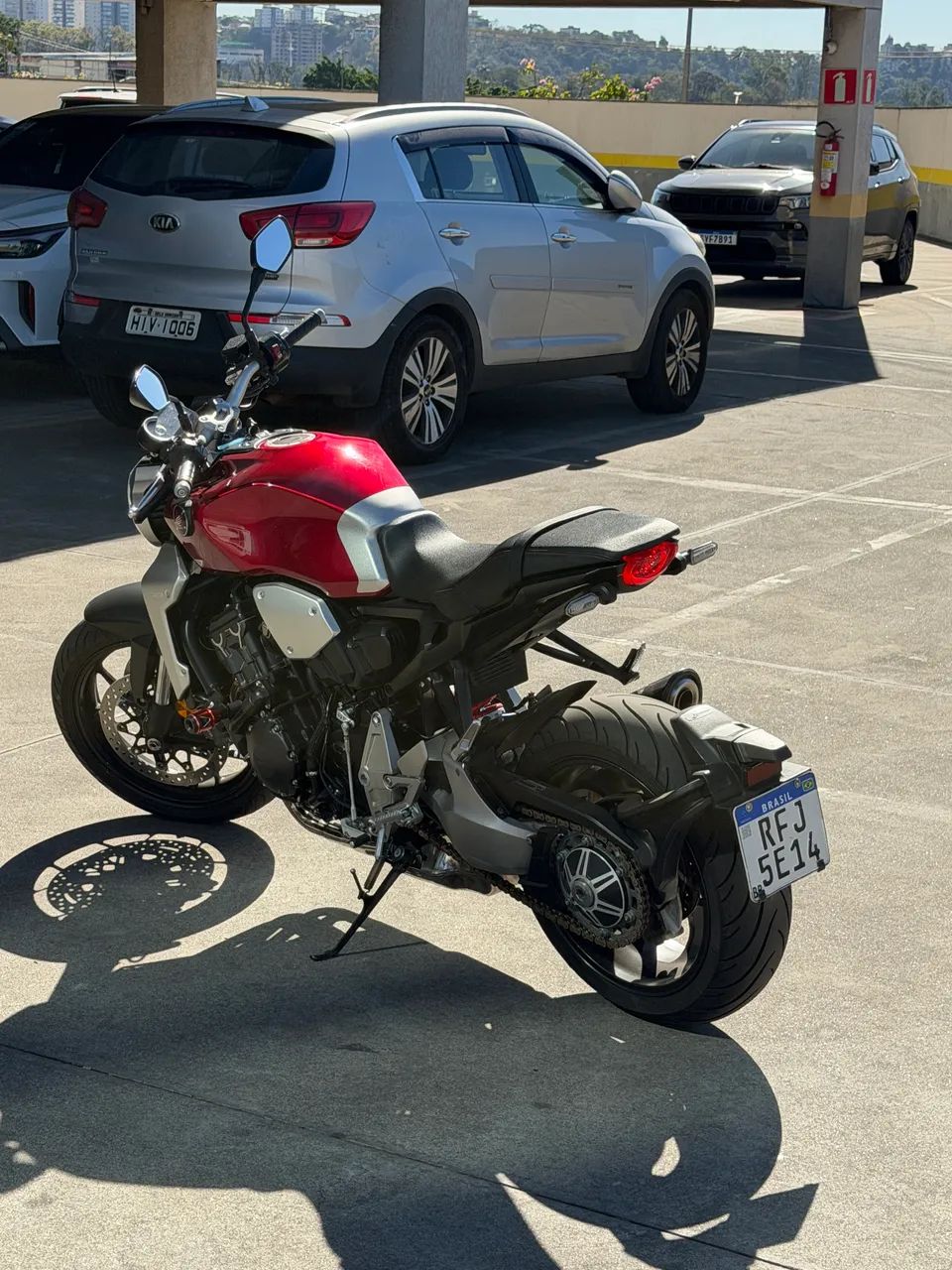 CB1000 R - Foto 4