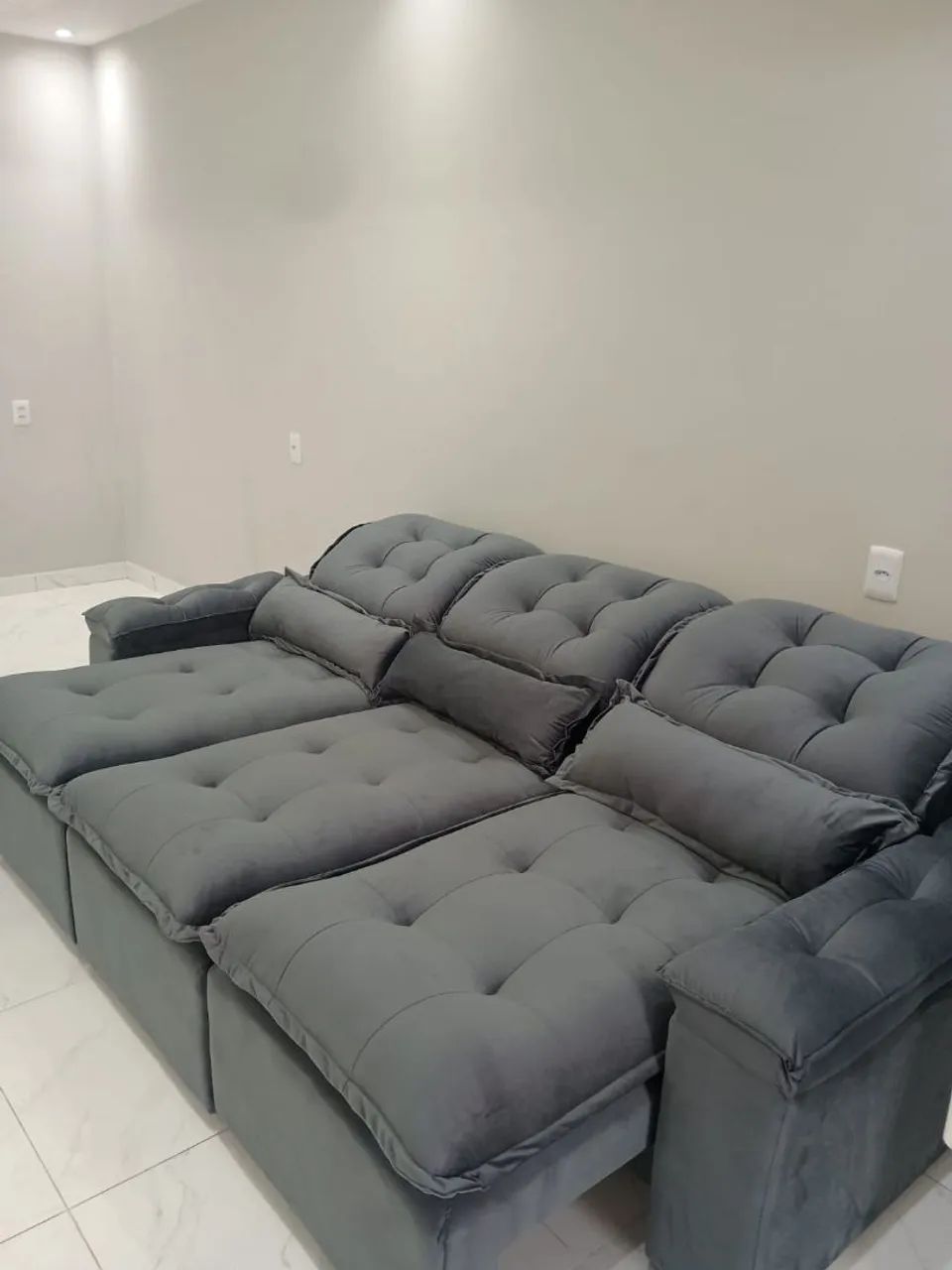 Sofá retrátil reclinável pronta entrega  - Foto 3