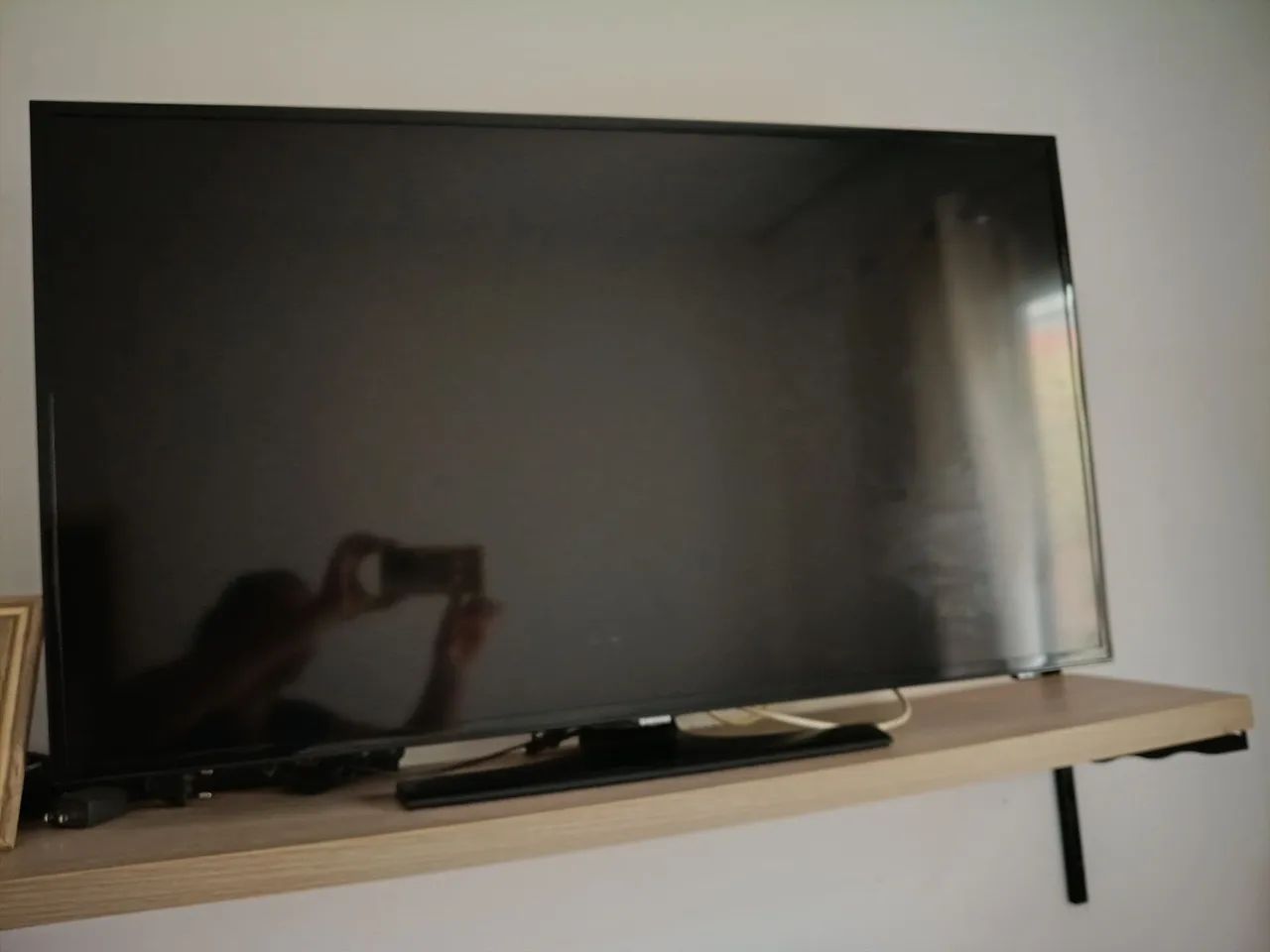 TV Samsung 40" perfeito estado, controle original, USB CONECTA Chromecast  - Foto 2