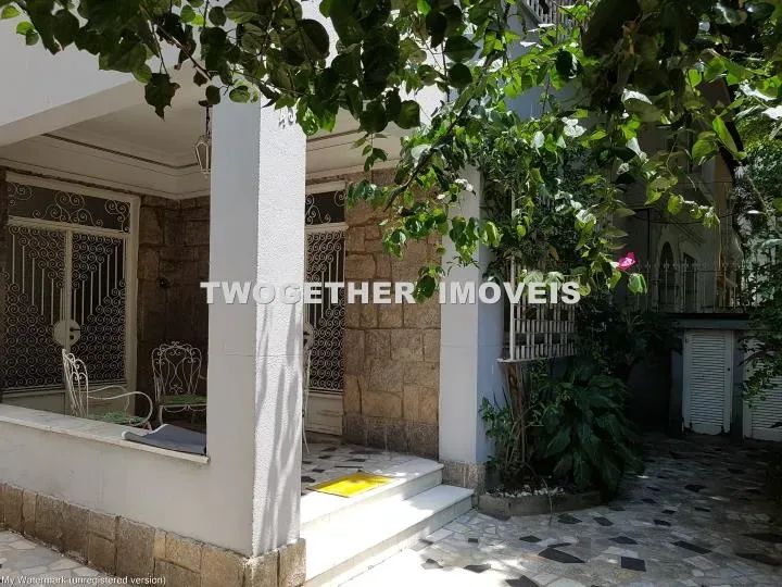 Casa duplex de 407 m² no bairro Urca com 4 quartos