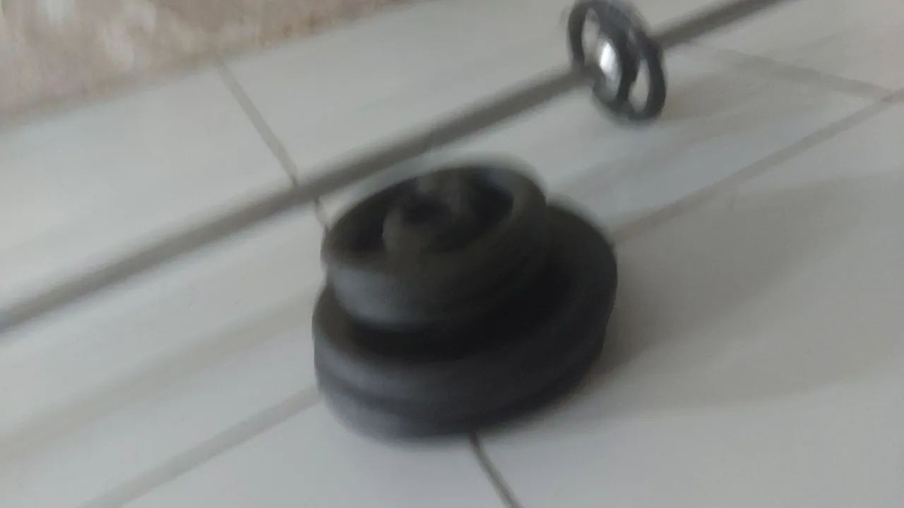 Barra de ferro + anilhas de musculação  - Foto 2