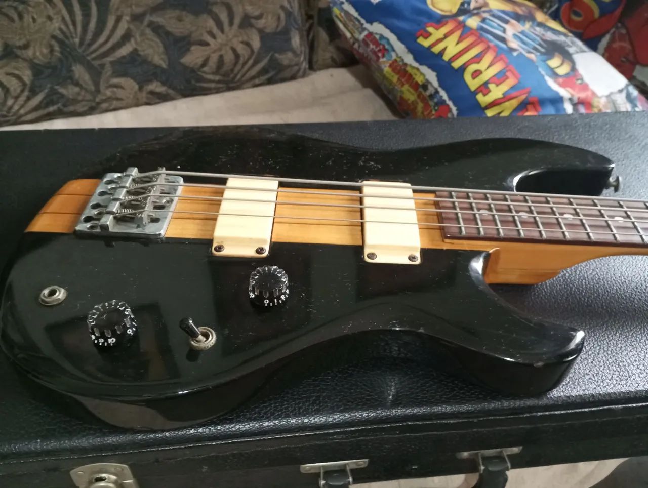 Baixo Aria Pro II 1980 Made in japan - Instrumentos musicais