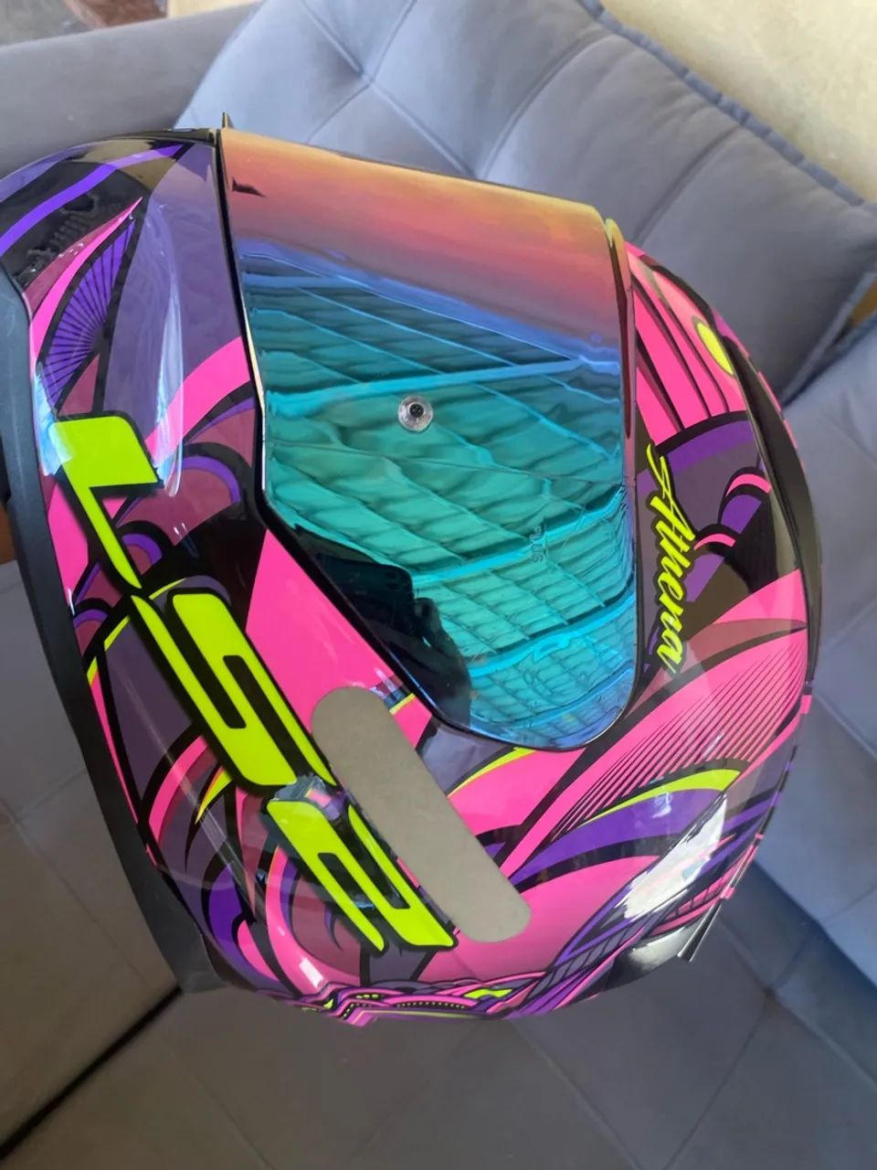 VENDO CAPACETE LS2 ATHENA