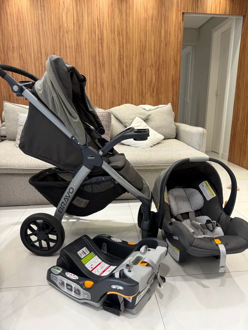 Carrinho Bebê com Bebê Conforto - Foto 4
