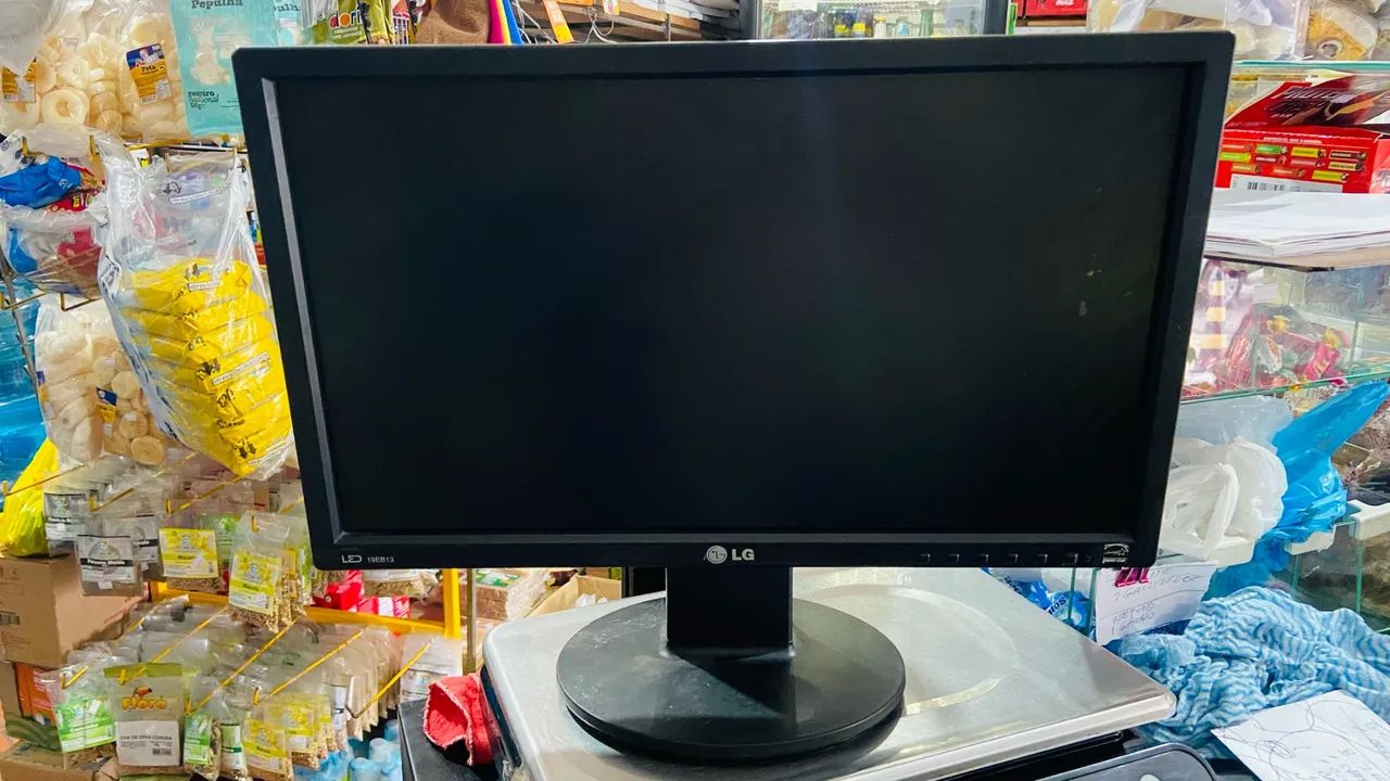 Monitor com defeito 