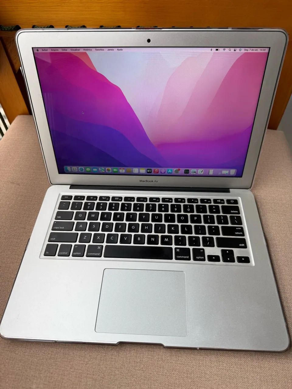 MacBook Air 2017 | Core i5 | 8GB RAM