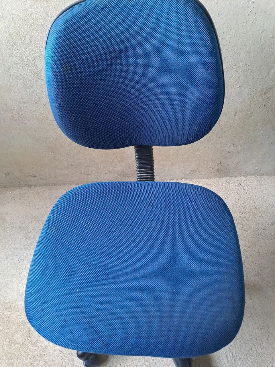 Vendo Cadeira giratória  - Foto 4