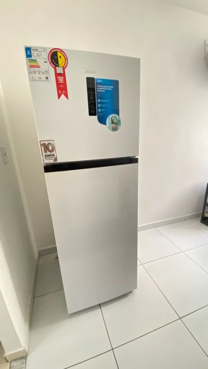 Geladeira midea com defeito 