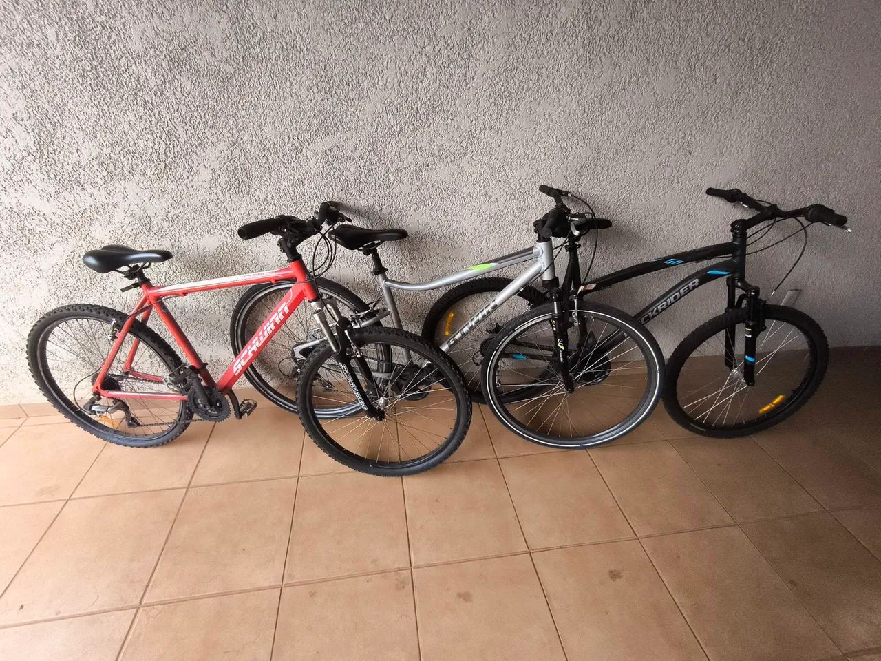 3 bikes desapegando 