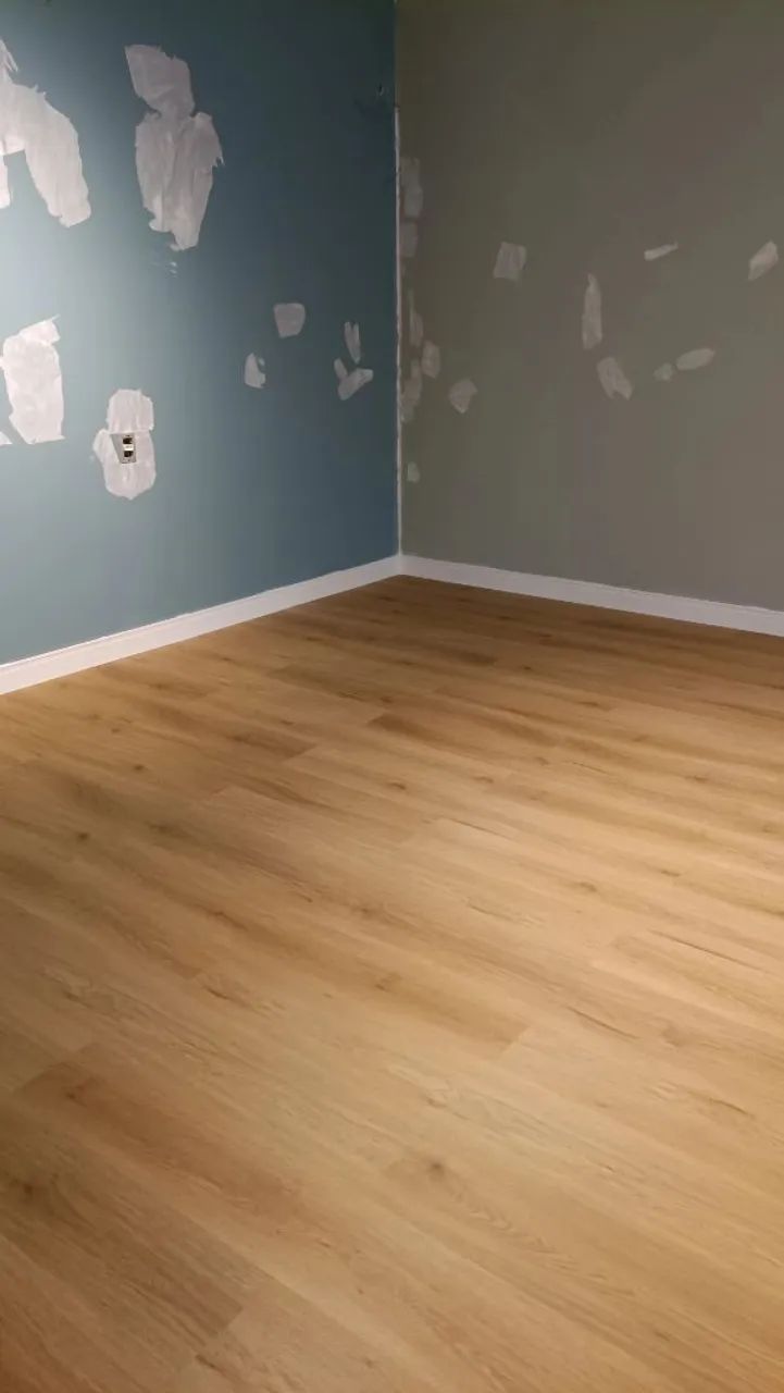 Especialista em Pisos Vinílicos e Pisos Laminados 